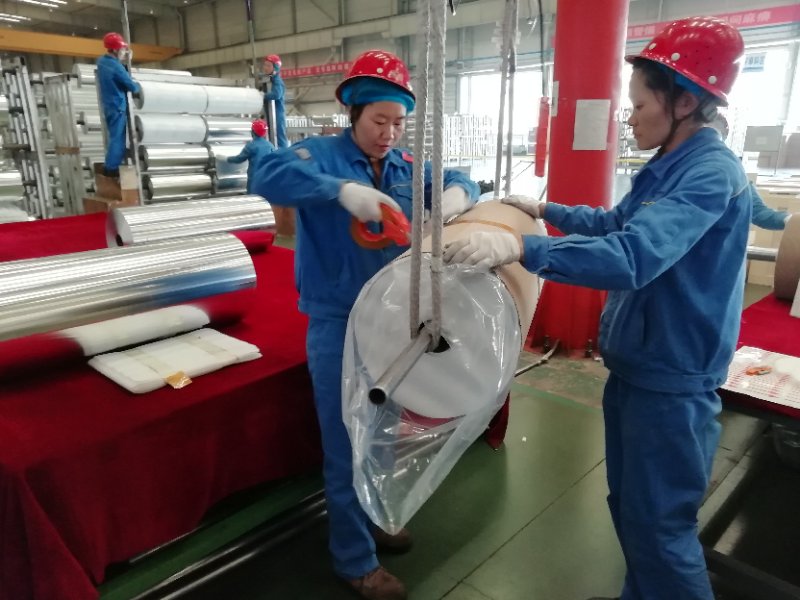 铝箔厂三八女工包装工技术比武4.jpg